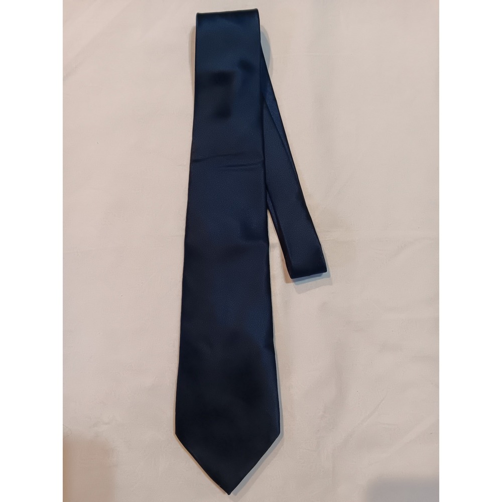 Gianfranco Ruffini Mens Navy Blue 100% Silk Solid Satin Necktie Made in USA